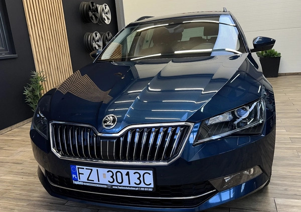 Skoda Superb cena 79900 przebieg: 109000, rok produkcji 2017 z Rawa Mazowiecka małe 631